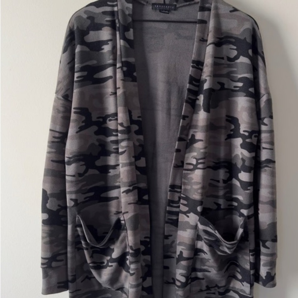 #132 Sanctuary Camouflage Open Front Cardigan Size S